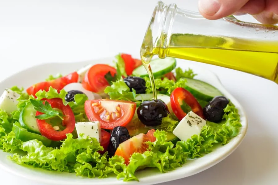 Antipasti misti conditi con olio nuovo Cristofaro